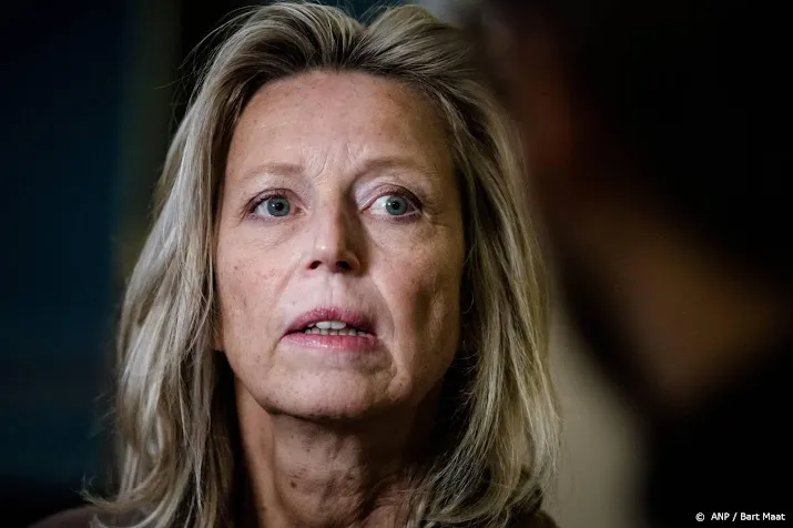 ollongren terugtrekking uit cherson belangrijke nieuwe fase
