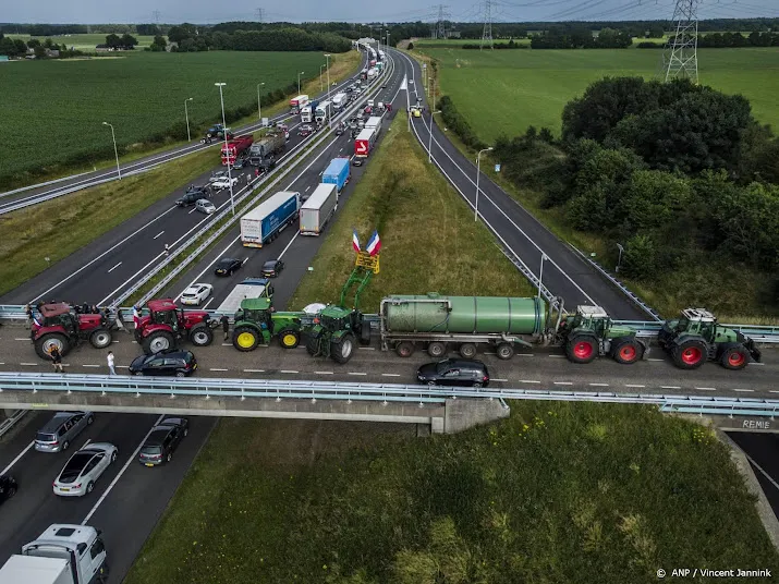 om besluit vrijdag over voorgeleiding boerendemonstranten