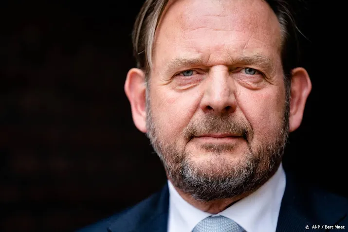 ombudsman jongeren met uitkering vaak financieel in de knel