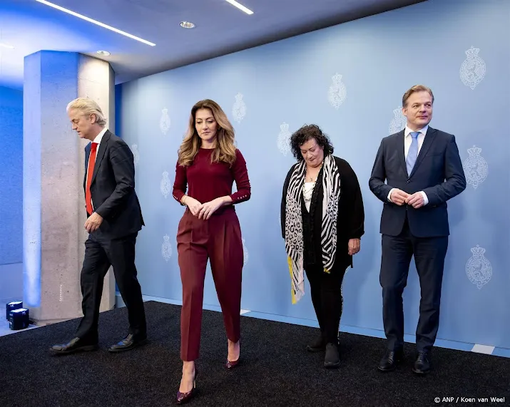 ombudsman zet vraagtekens bij wegbezuinigen ambtenaren