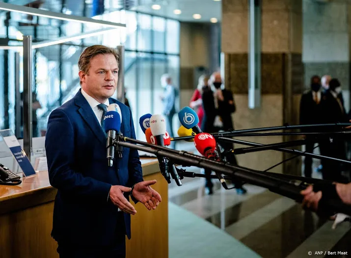 omtzigt laat zich tijdelijk vervangen als cda kamerlid