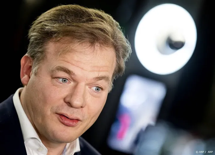 omtzigt wil verbod bivakmutsen tijdens jaarwisseling