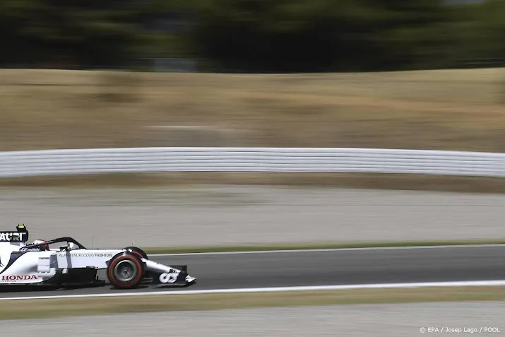 onbemande raceauto uit eindhoven scheurt over formule 1 circuit