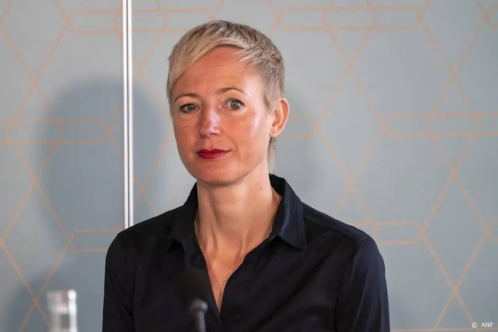 ook algemeen directeur van der plas verlaat gymnastiekunie kngu