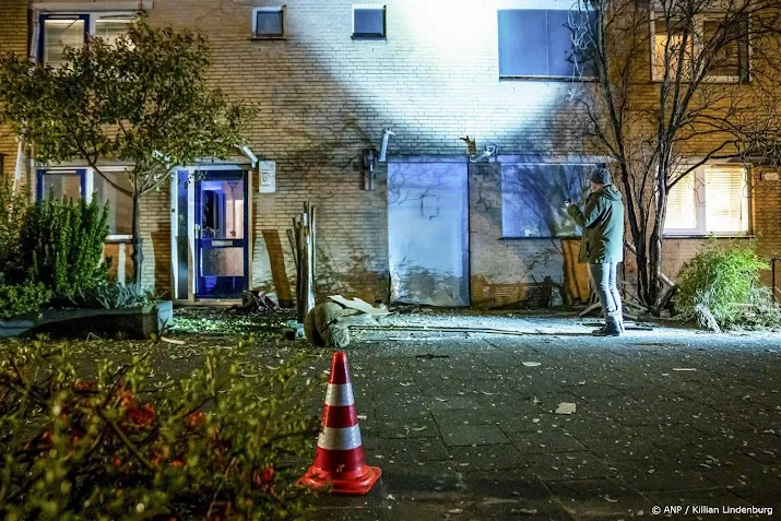 ook buiten grote steden worden woningen getroffen door explosies