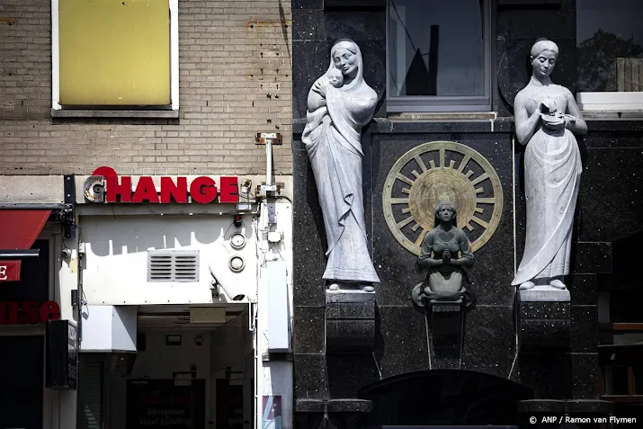 ook den haag sluit pand suri change na ontploffing