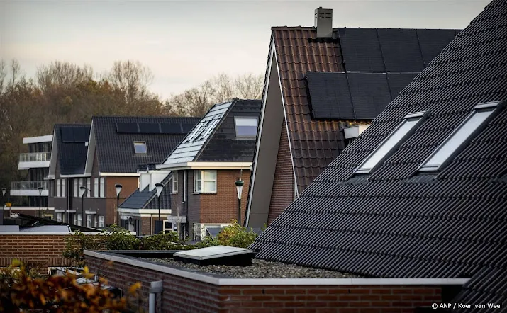 ook eneco laat mensen met zonnepanelen meer betalen