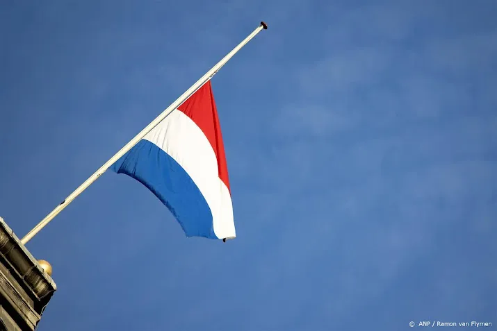 ook limburg hijst vlag israel provincievlag gaat elders halfstok