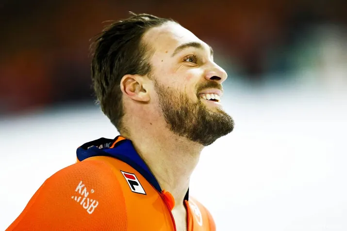 ook mannen sprinten in minsk naar schaatsgoud