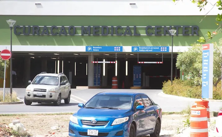 operaties in ziekenhuis curacao uitgesteld door personeelsuitval