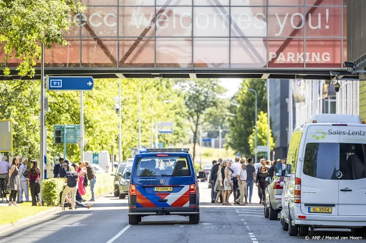 opgepakte verdachten kunstroof tefaf weer op vrije voeten