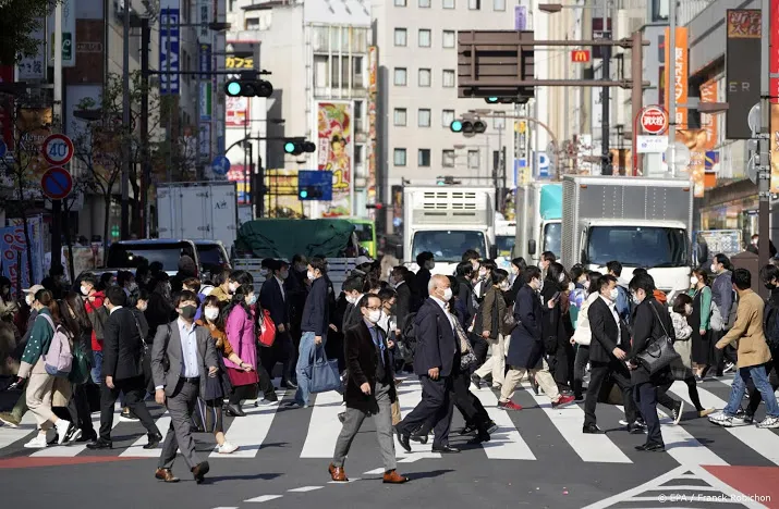 opleving coronavirus bezorgt japan krimpkwartaal