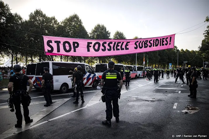 opnieuw willen activisten a12 blokkeren tegen fossiele subsidies