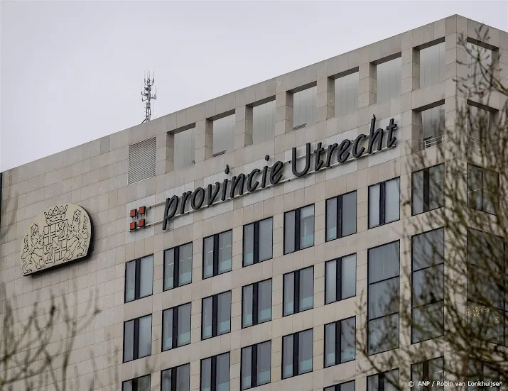 oppositie utrecht hekelt onduidelijkheid en lekken akkoord