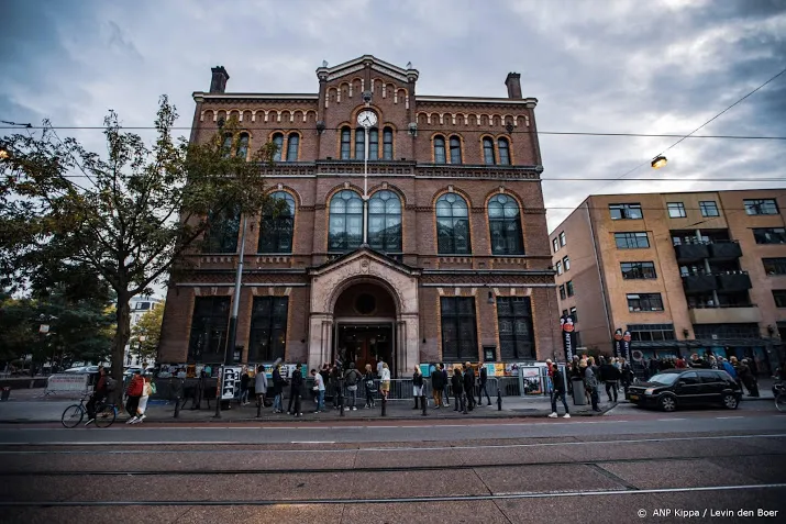 oprichter dire straits viert 70e in paradiso