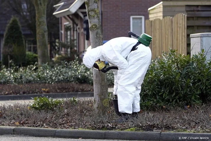 opruimen asbest vroomshoop duurt nog weken treinen rijden weer