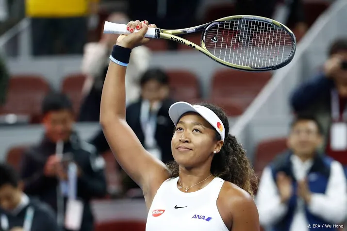 osaka klopt titelhoudster wozniacki in peking
