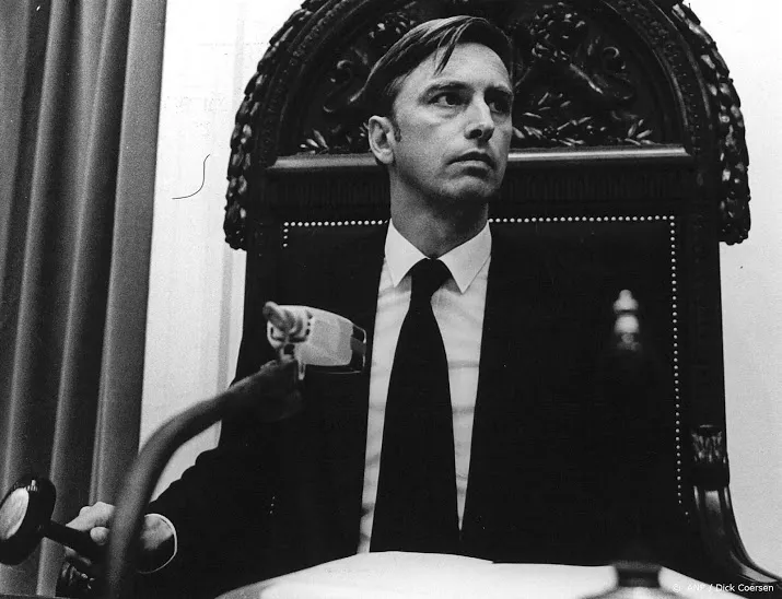 oud kamervoorzitter dick dolman 83 overleden
