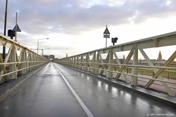 oude ijsselbrug in zutphen weer begaanbaar