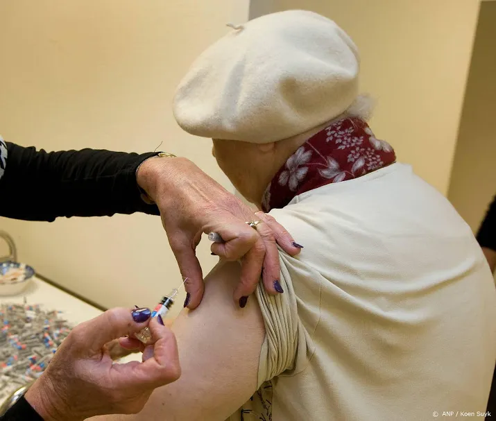 ouderen willen duidelijker communicatie over vaccinatiebeleid
