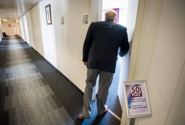 ouderenpartijen achtervolgd door ruzies