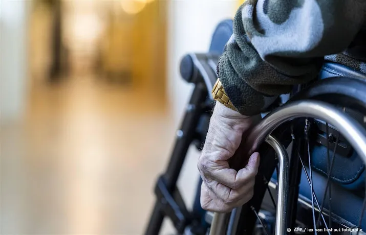 ouderenzorg naar rechter financiele situatie wordt onhoudbaar