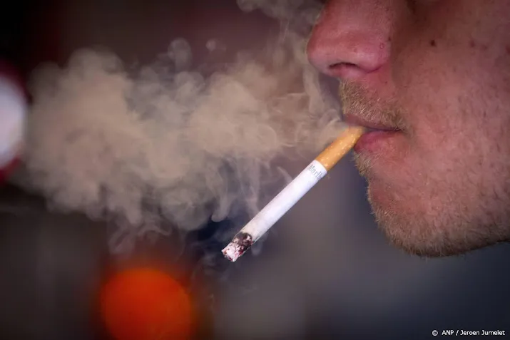 overheid moet optreden tegen verkoop van filtersigaretten