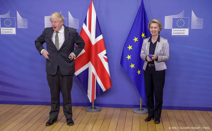 overleg premier johnson en von der leyen rond lunchtijd
