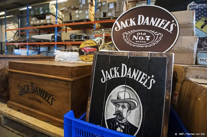 overwinning jack daniels bij hof vs in zaak over hondenspeeltje