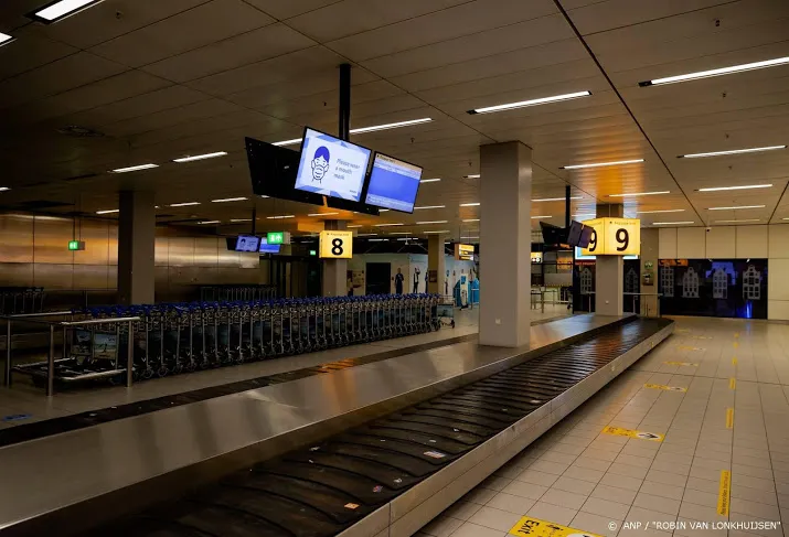 passagiers met corona op 38 aankomende vluchten op schiphol