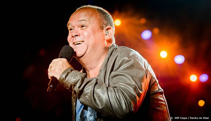 paul de leeuw na lange tijd weer in musical