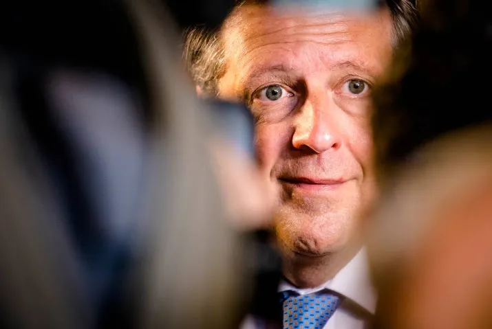 pechtold wat is handtekening trump waard