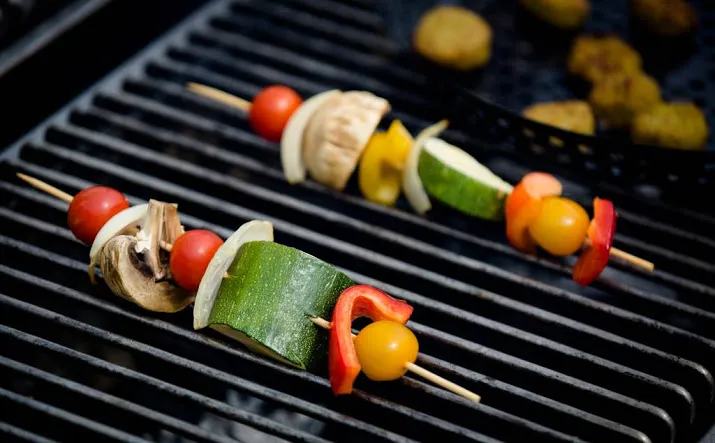 pegida gaat barbecue houden bij moskeeen