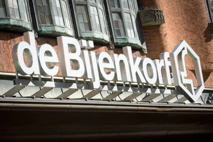 personeel bijenkorf voert actie voor cao