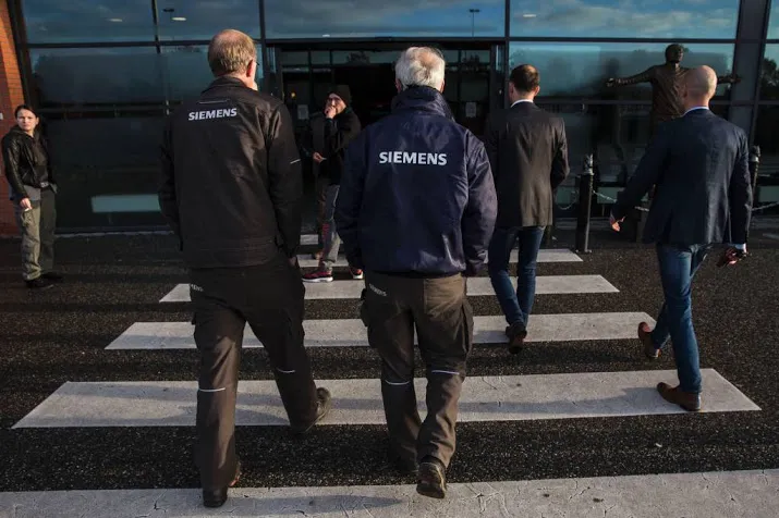 personeel siemens wil in gesprek met minister