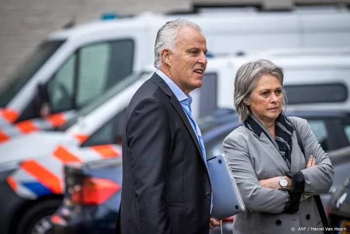 peter r de vries vindt verklaring b ongeloofwaardig