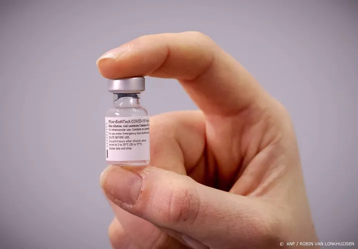 pfizer vaccin kan een maand worden bewaard op koelkasttemperatuur