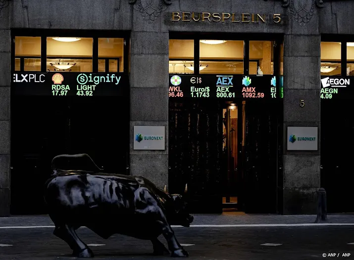 philips verder omlaag in licht hogere aex