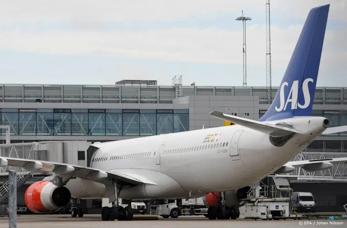 pilotenstaking sas loopt in de papieren