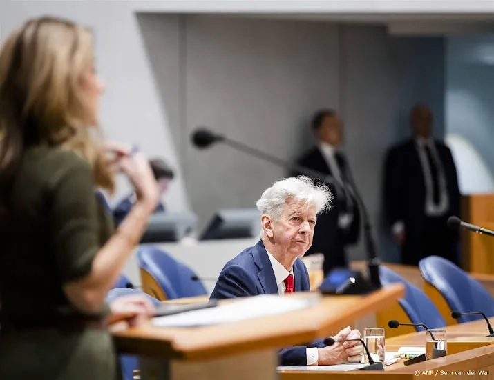 plasterk ook na voetnoot nsc was er alle reden om door te praten