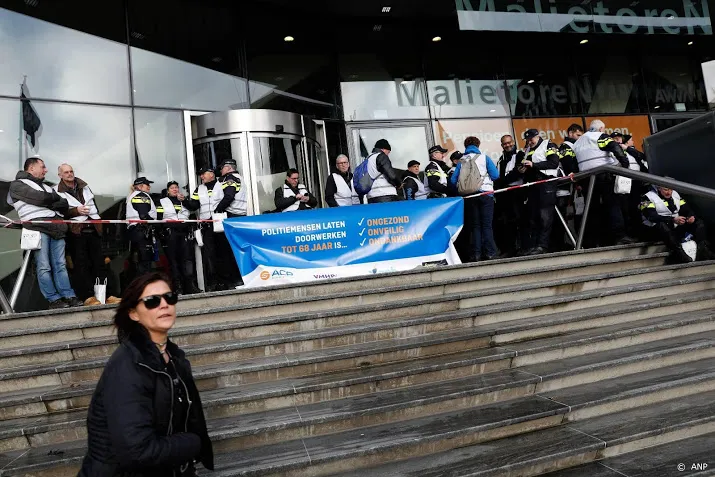 politiebonden tevreden over opkomst bij actie