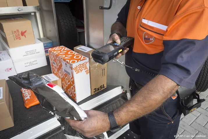postnl stopt met briefje in de bus voor misgelopen pakket