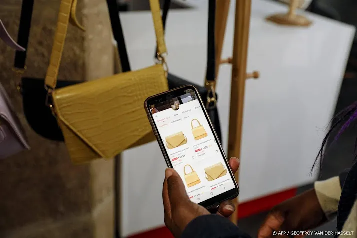 postnl ziet nederlanders vaker in azie shoppen door inflatie