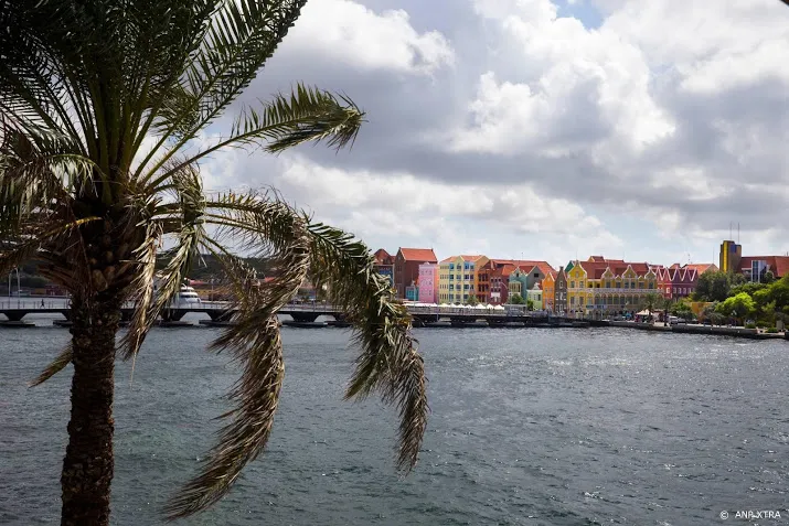 premier curacao wil straf voorkomen