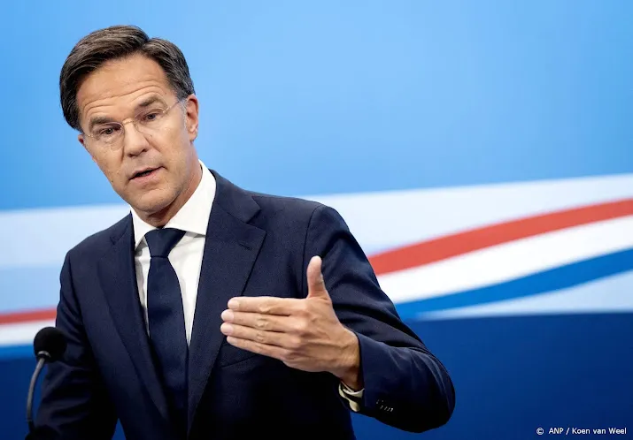 premier rutte gaat banden aanhalen met suriname