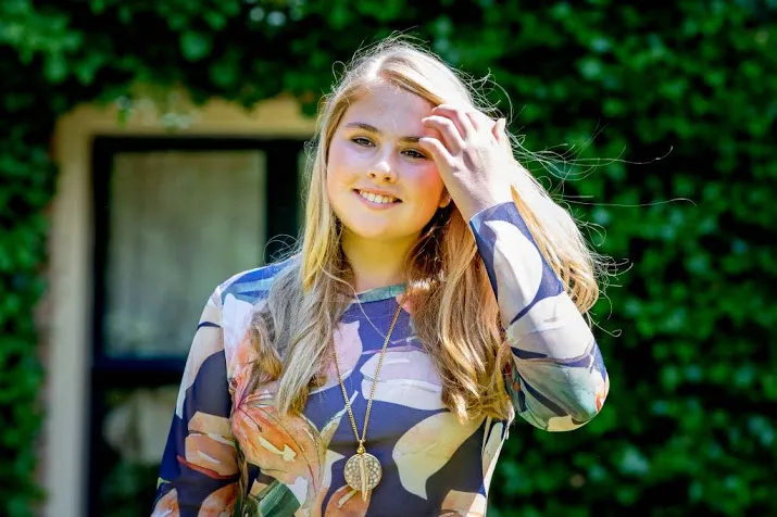 prinses amalia viert verjaardag