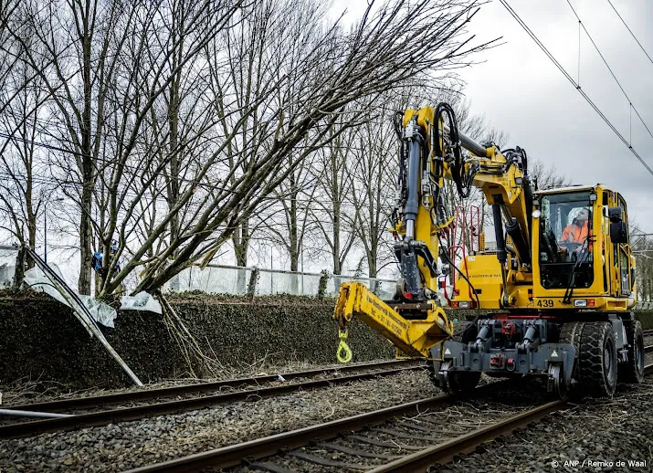 prorail ook zondag nog bezig met herstelwerkzaamheden