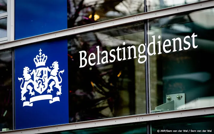 protest van extinction rebellion in hoofdkantoor belastingdienst