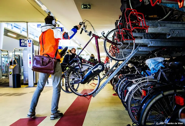 provincies en gemeenten maak werk van een nationaal fietsplan