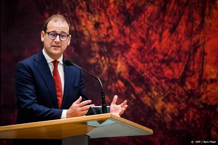 pvda slag om de arm bij steun pensioenakkoord